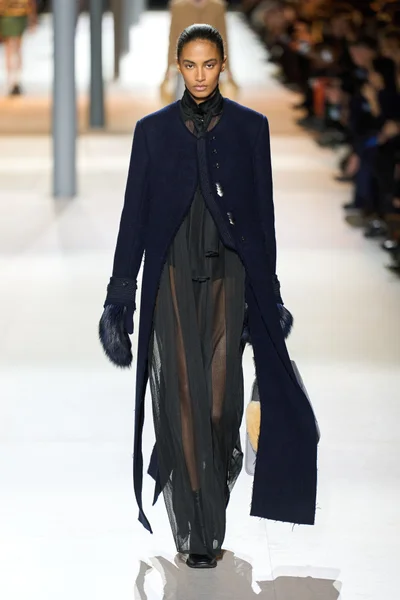Look 52
